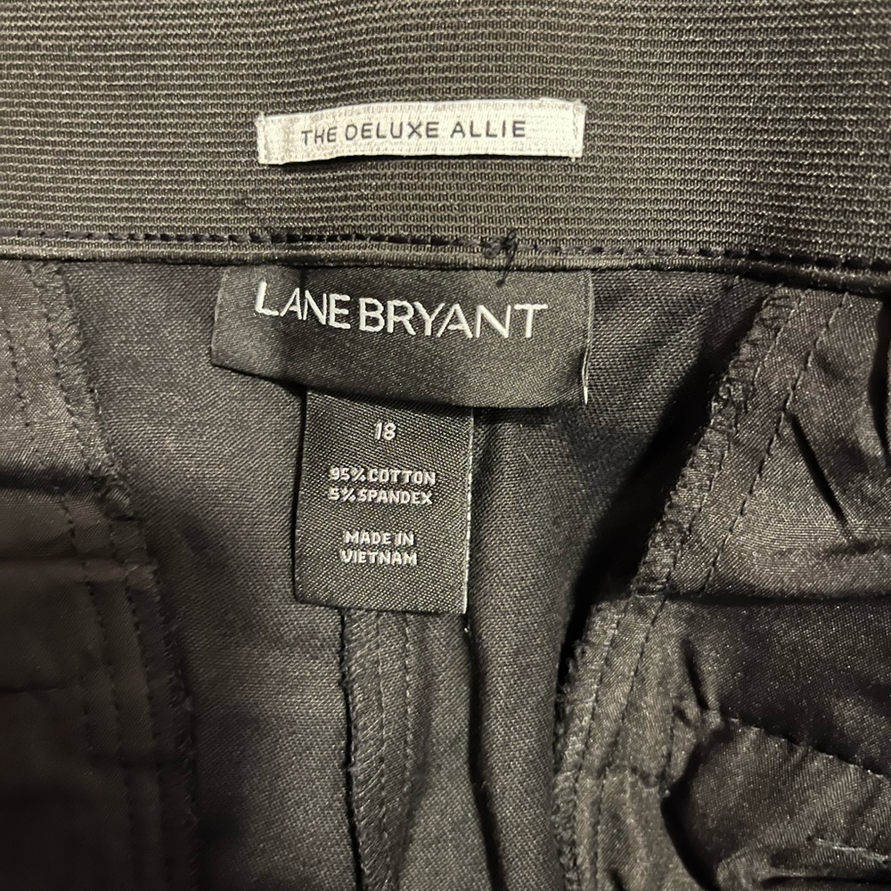 Torrid black capri - Picture 2 of 3
